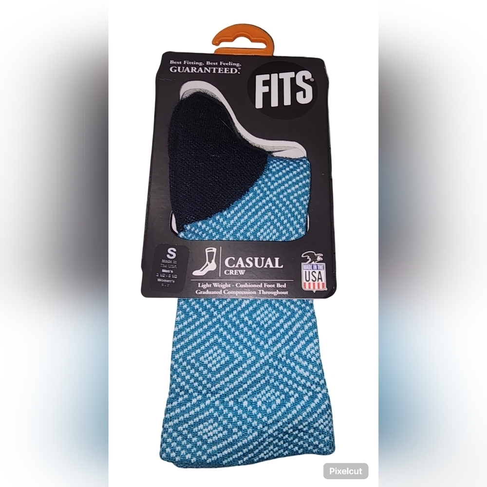 NWT, Fits Casual Crew Socks, Size Small​​
